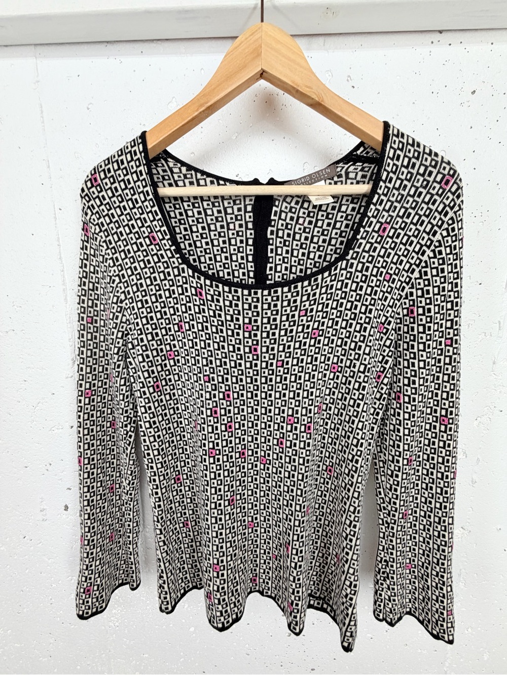 Sigrid Olsen Women’s Small Black Cream Geometric Silk Blend Backwards Sweater